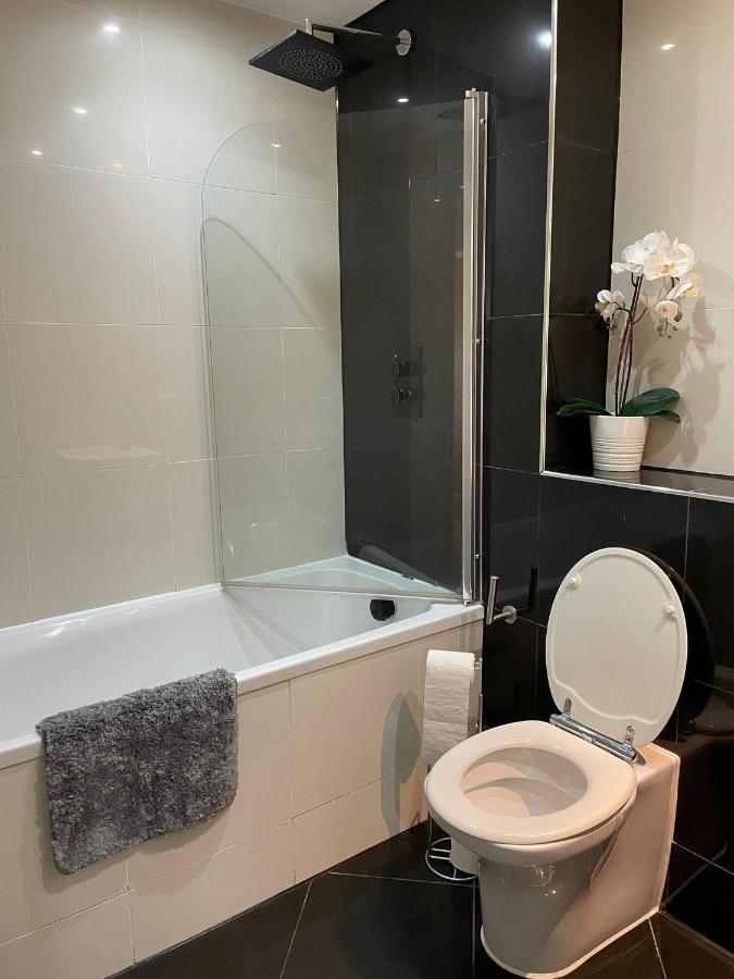 Lovely 2Br Apt In Sheffield City Centre Buitenkant foto